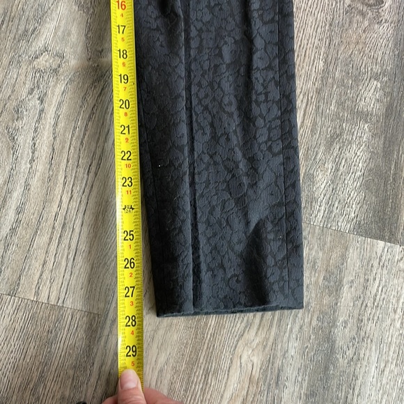 🍄3/$20 Sz8 LOFT Black Marisa Textured Leopard Pant - Picture 6 of 10